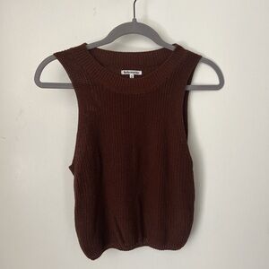 Reformation Brown Top Super Chic not worn, you can’t find these anymore!!